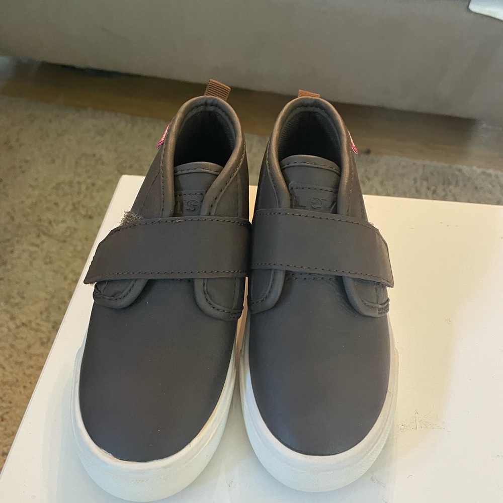Levi's Kids Brown Sneakers with Velcro